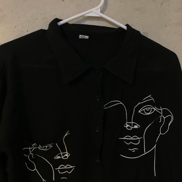 Women’s Buttoned Down Shirt - Picture 3 of 3